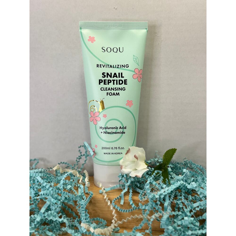 ✨ SOQU Revitalizing Snail Peptide Cleansing Foam – Hydrating & Brightening